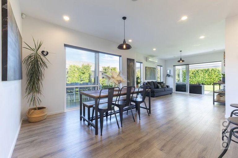 Photo of property in 30 Jelas Drive, Riverhead, 0820