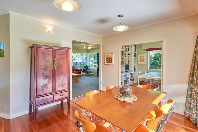 Photo of property in 34 Saint Albans Avenue, Hokowhitu, Palmerston North, 4410