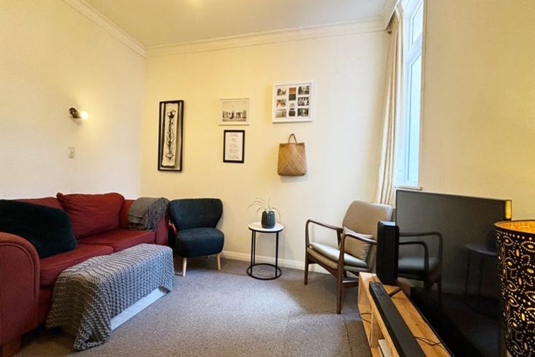 Photo of property in 320 Adelaide Road, Newtown, Wellington, 6021