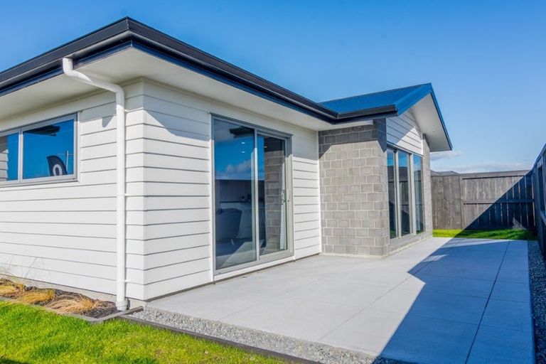 Photo of property in 7 Hills View Drive, Papamoa, 3118