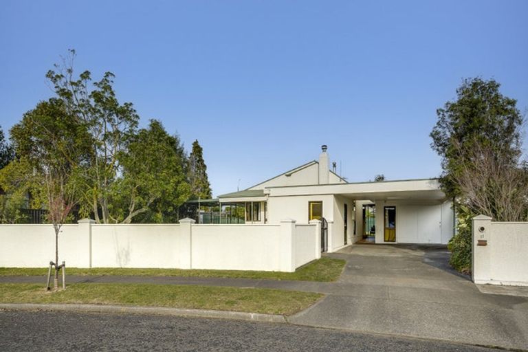 Photo of property in 11 Donegal Crescent, Tamatea, Napier, 4112