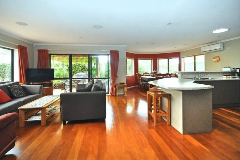 Photo of property in 6 O'sullivan Place, Waiuku, 2123