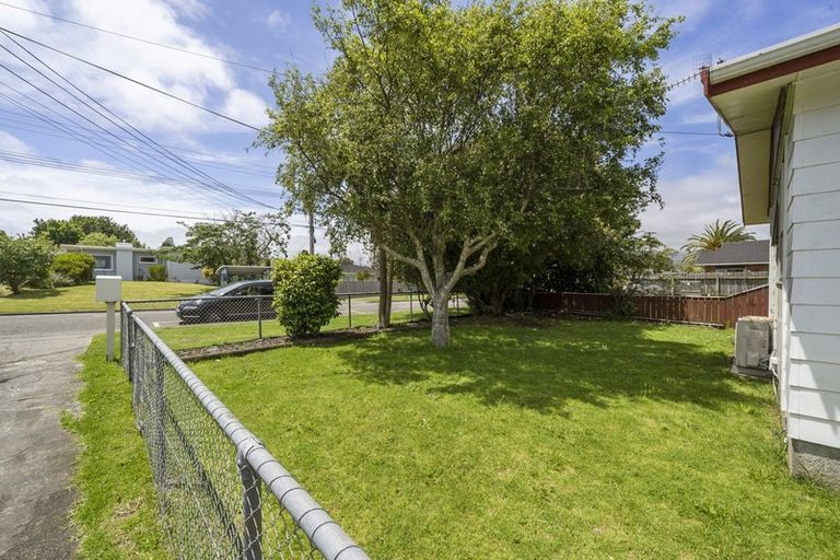 Photo of property in 46 Martin Road, Paraparaumu Beach, Paraparaumu, 5032