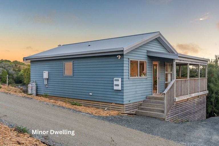 Photo of property in 1327 Leigh Road, Matakana, Warkworth, 0985