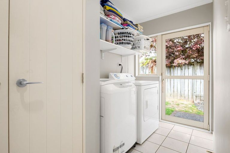 Photo of property in 76 Saint James Drive, Huntington, Hamilton, 3210