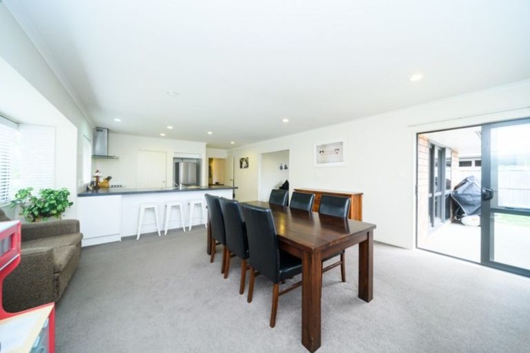 Photo of property in 2 Rose Place, Awapuni, Palmerston North, 4412