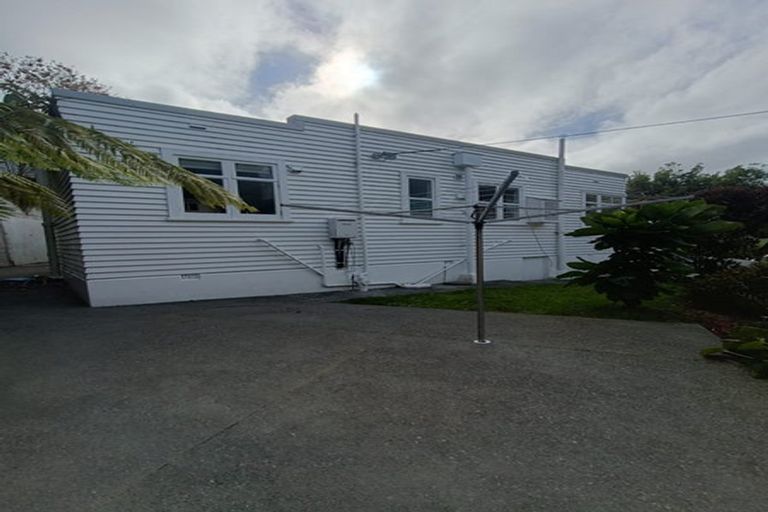 Photo of property in 47 Randwick Road, Northland, Wellington, 6012