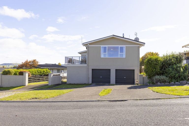Photo of property in 50 Birch Street, Hilltop, Taupo, 3330