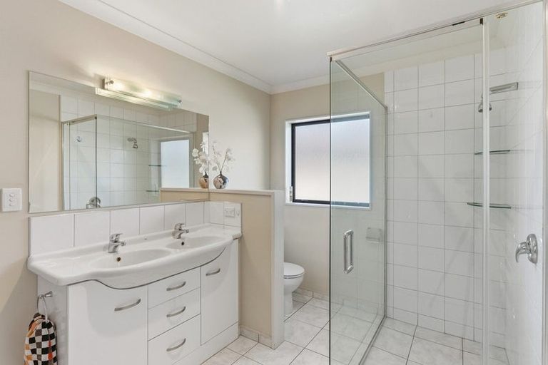 Photo of property in 2 Cadastral Court, Paraparaumu, 5032