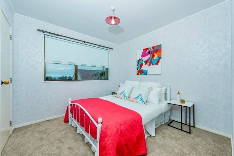 Photo of property in 27 Hassan Drive, Massey, Auckland, 0614