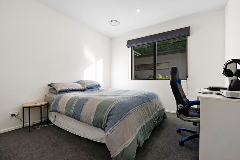 Photo of property in 13 Arbor Lane, Mount Creighton, Queenstown, 9371