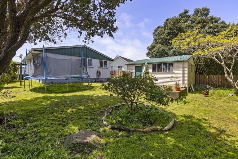 Photo of property in 21 Marama Crescent, Spotswood, New Plymouth, 4310