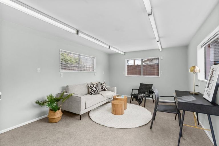 Photo of property in 8 Parr Place, Ilam, Christchurch, 8041