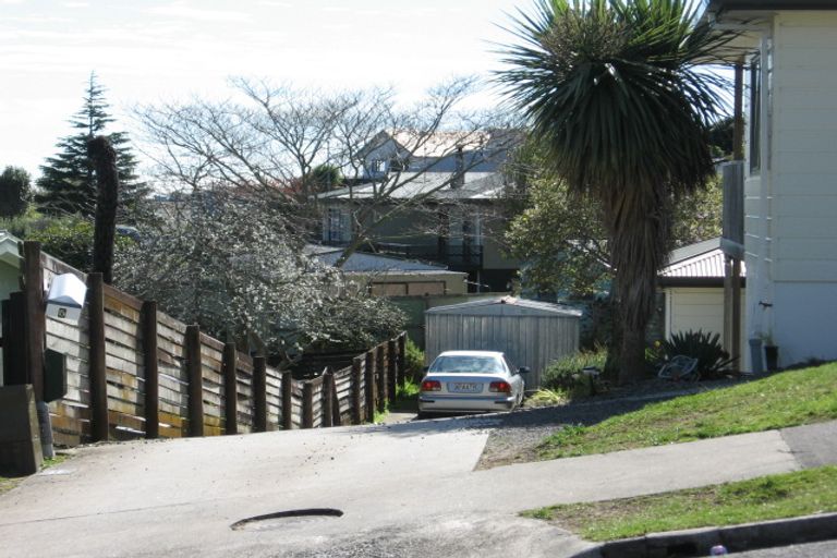 Photo of property in 5a Langstone Street, Welcome Bay, Tauranga, 3112