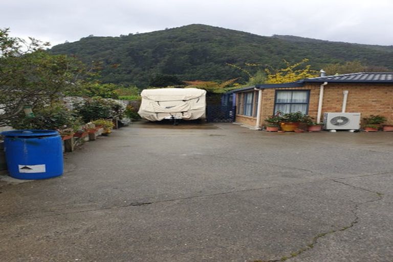 Photo of property in 58 York Street, Picton, 7220