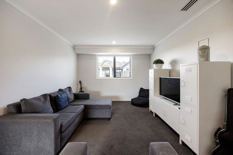 Photo of property in 15 Moemoea Place, Cambridge, 3434