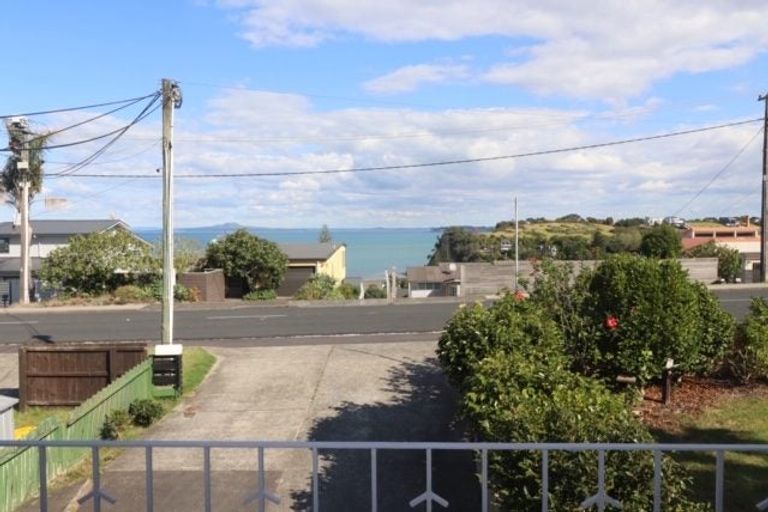 Photo of property in 35a Wade River Road, Stanmore Bay, Whangaparaoa, 0932