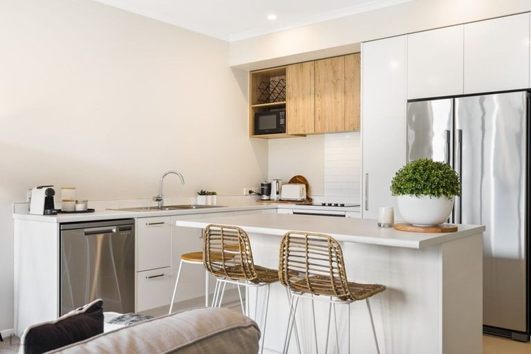 Photo of property in 58 Rangihina Road, Hobsonville, Auckland, 0616