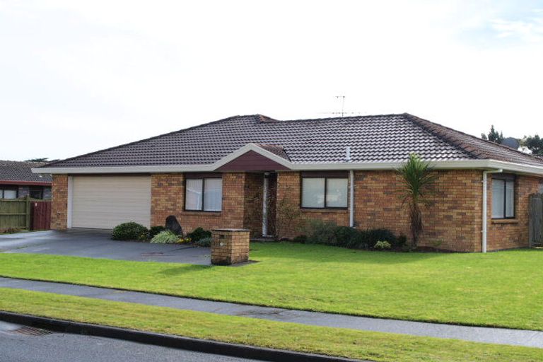 Photo of property in 1/3 Mirabell Place, Golflands, Auckland, 2013