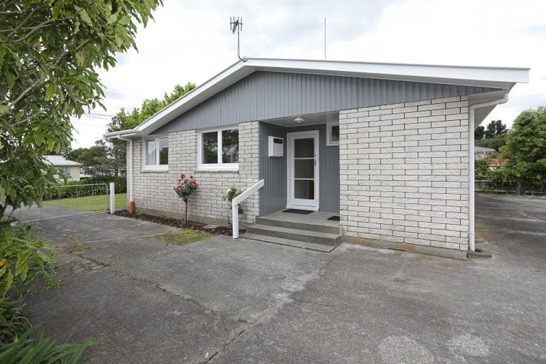Photo of property in 92a Alexandra Street, Marton, 4710
