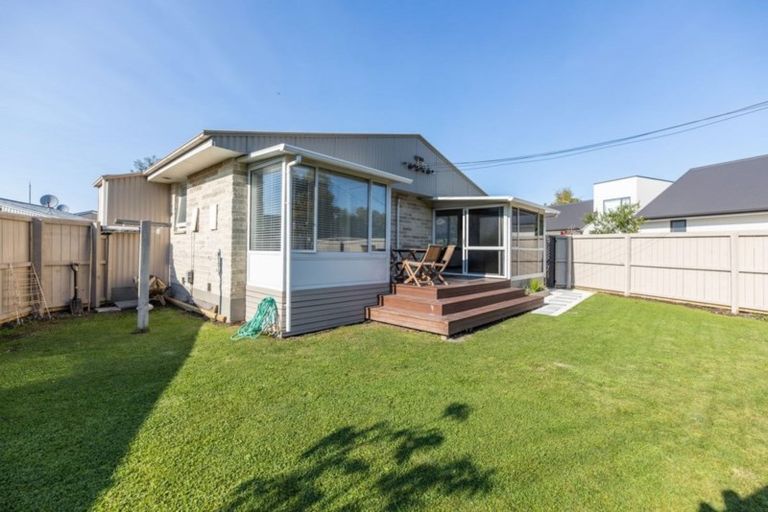 Photo of property in 1/34 Edward Avenue, Edgeware, Christchurch, 8013