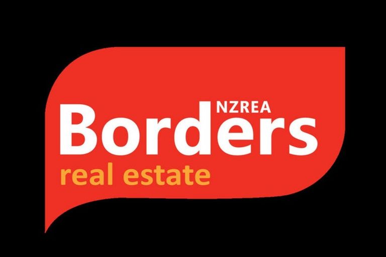 Photo of property in 2 Waterfall Lane, Kerikeri, 0230