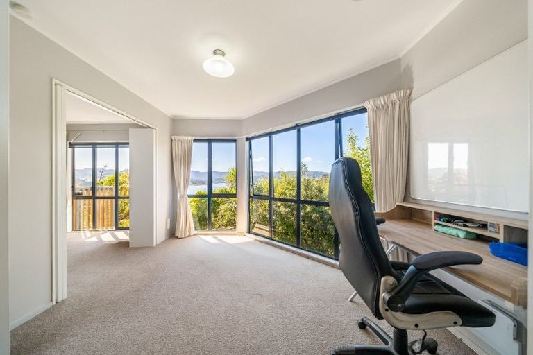 Photo of property in 12 The Anchorage, Whitby, Porirua, 5024