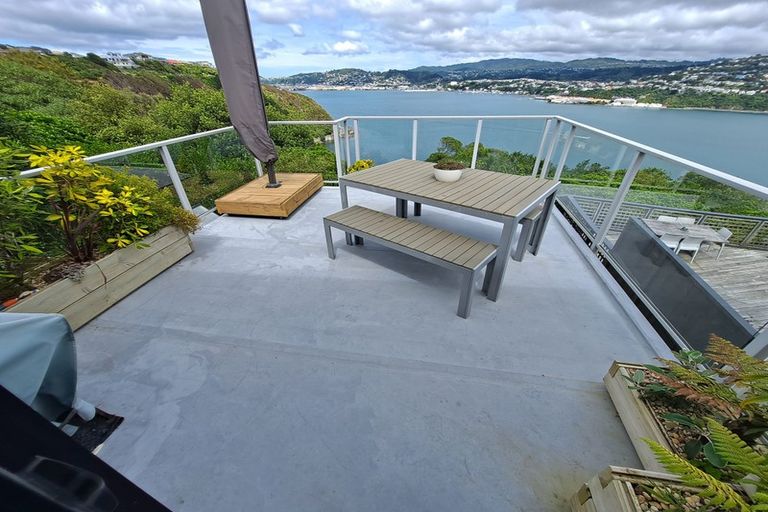 Photo of property in 7a Countess Close, Maupuia, Wellington, 6022