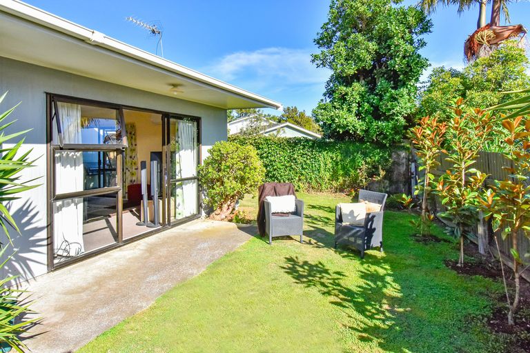 Photo of property in 3/22 Great South Road, Papakura, 2110