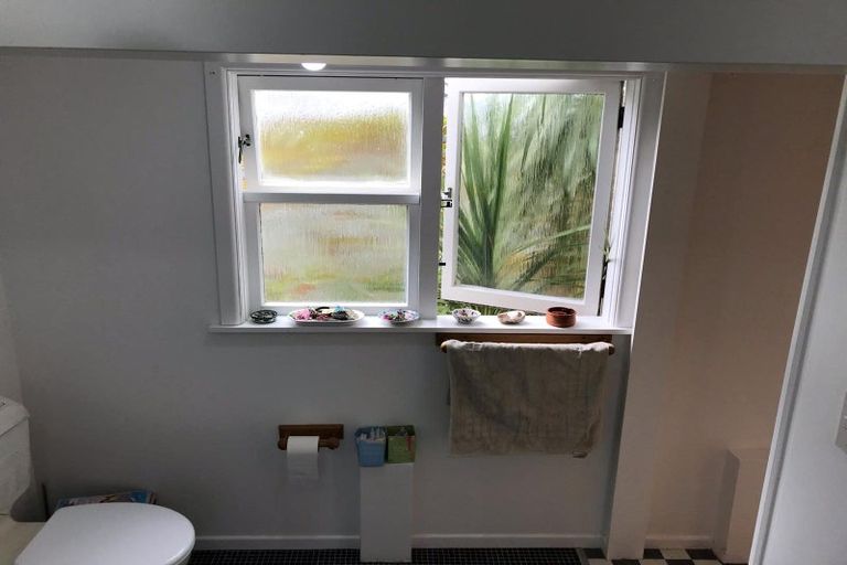 Photo of property in 9 Lerwick Terrace, Melrose, Wellington, 6023
