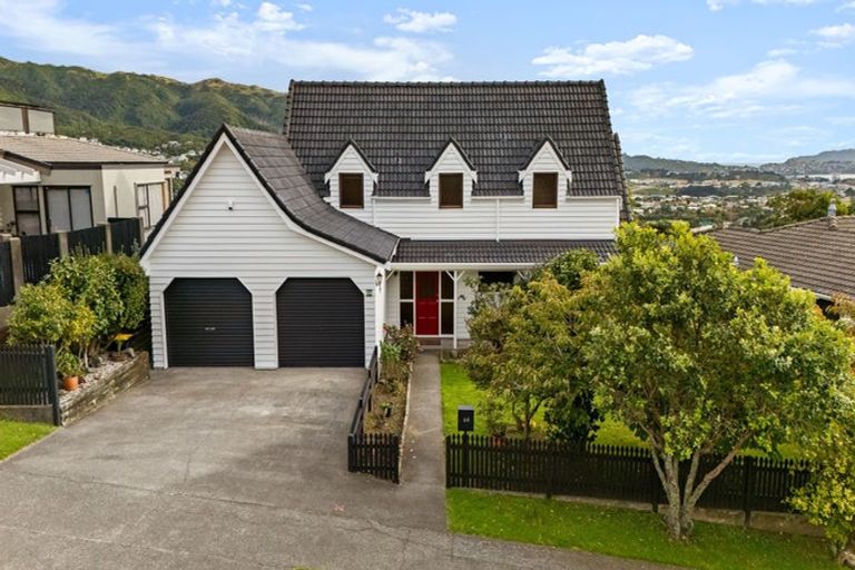 Photo of property in 64 Woodman Drive, Tawa, Wellington, 5028