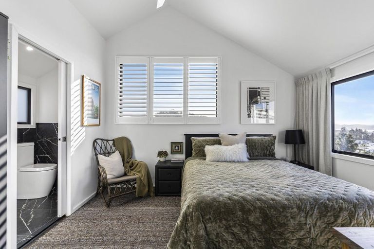 Photo of property in 107 Pacific View Drive, Whangamata, 3620