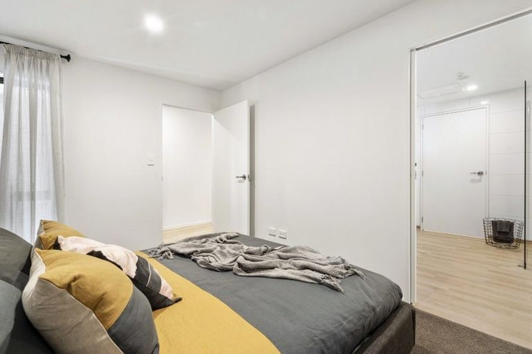 Photo of property in 2/9g East Street, Papakura, 2110