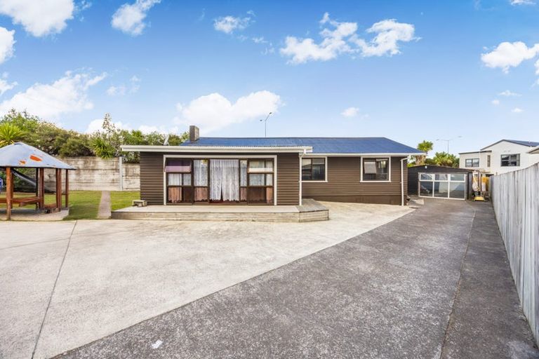 Photo of property in 63 Myers Road, Manurewa East, Auckland, 2102