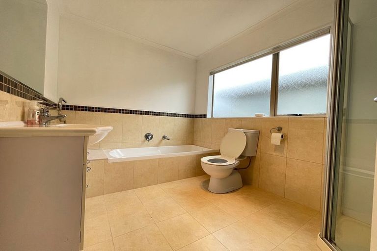 Photo of property in 43 Clover Drive, Henderson, Auckland, 0610