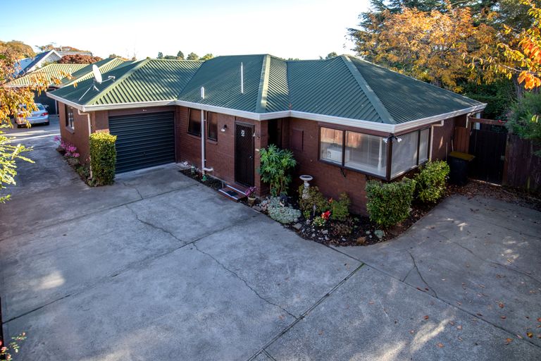 Photo of property in 2/9a Kingham Place, Avonhead, Christchurch, 8042