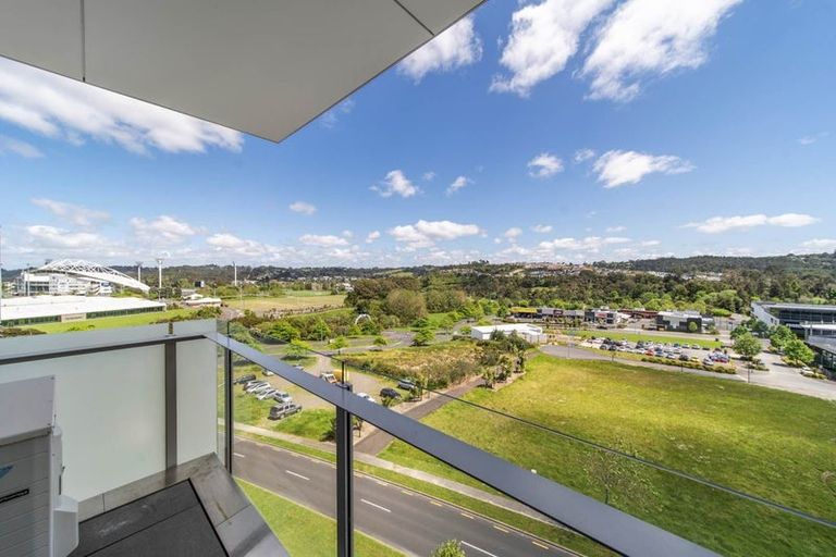 Photo of property in 609/1 Rose Garden Lane, Albany, Auckland, 0632
