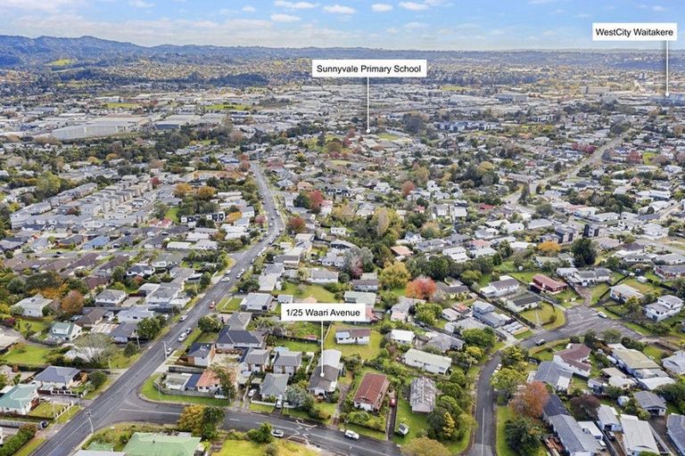 Photo of property in 25 Waari Avenue, Sunnyvale, Auckland, 0612
