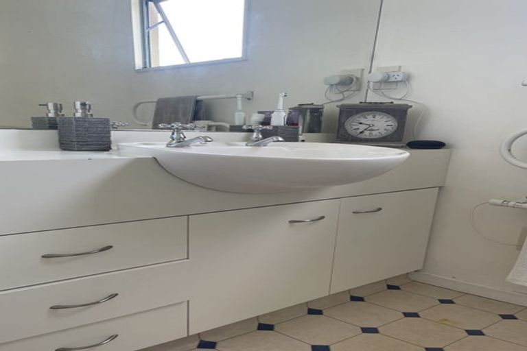 Photo of property in 5/39 Derby Street, St Albans, Christchurch, 8014