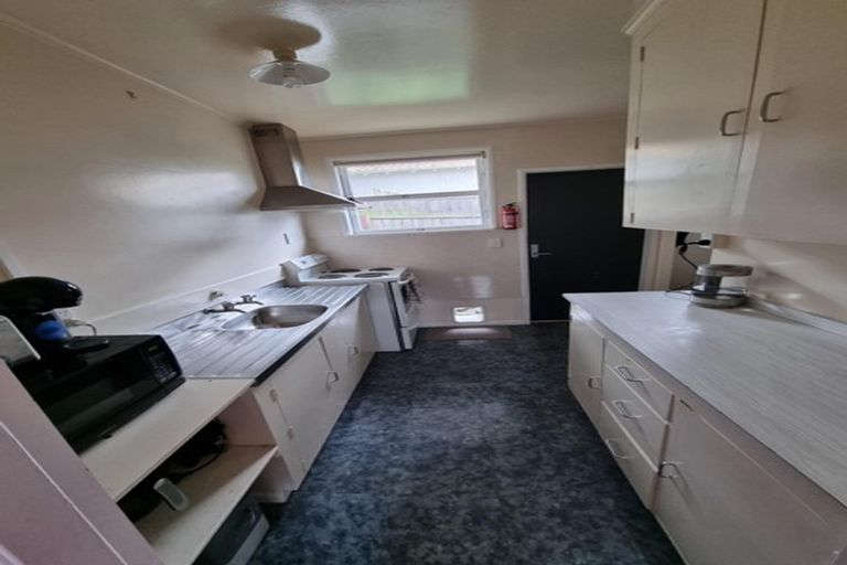 Photo of property in 2/17a Miro Street, Trentham, Upper Hutt, 5018