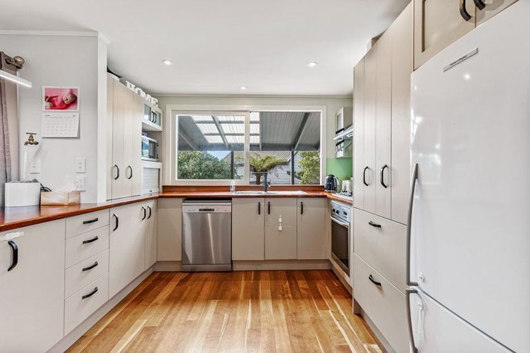 Photo of property in 245 Metcalfe Road, Ranui, Auckland, 0612