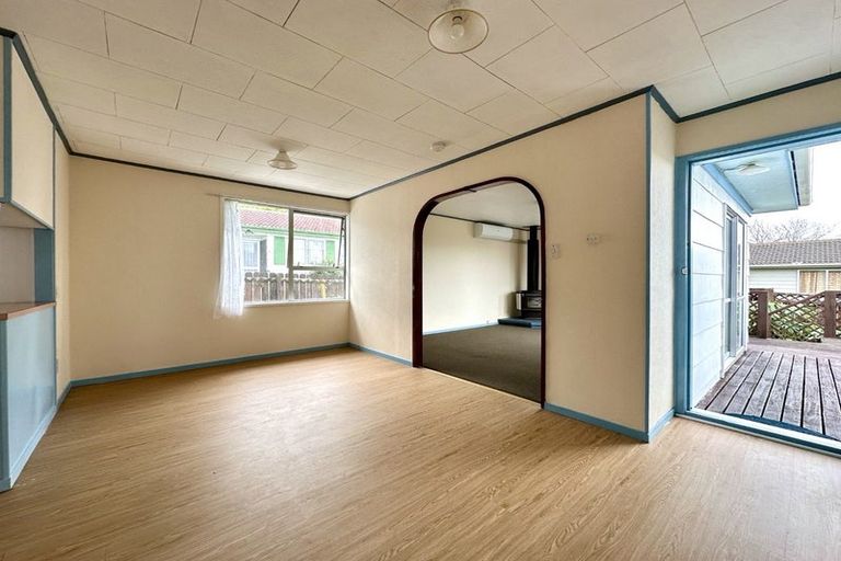 Photo of property in 1/14 Dalmatia Place, Henderson, Auckland, 0612