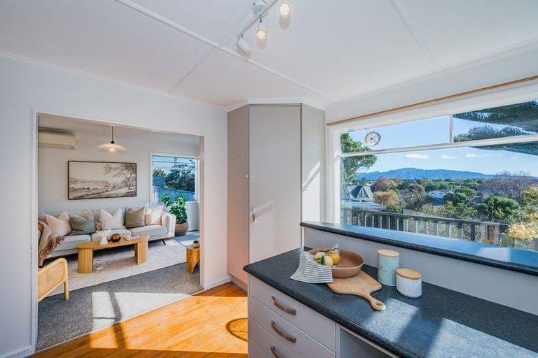 Photo of property in 55 Aorangi Road, Paraparaumu, 5032