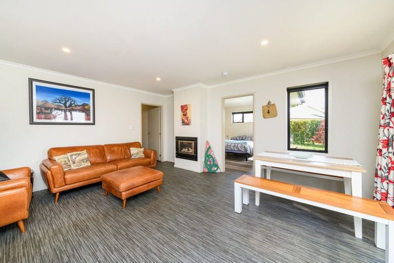 Photo of property in 15d Aitken Street, Bulls, 4818