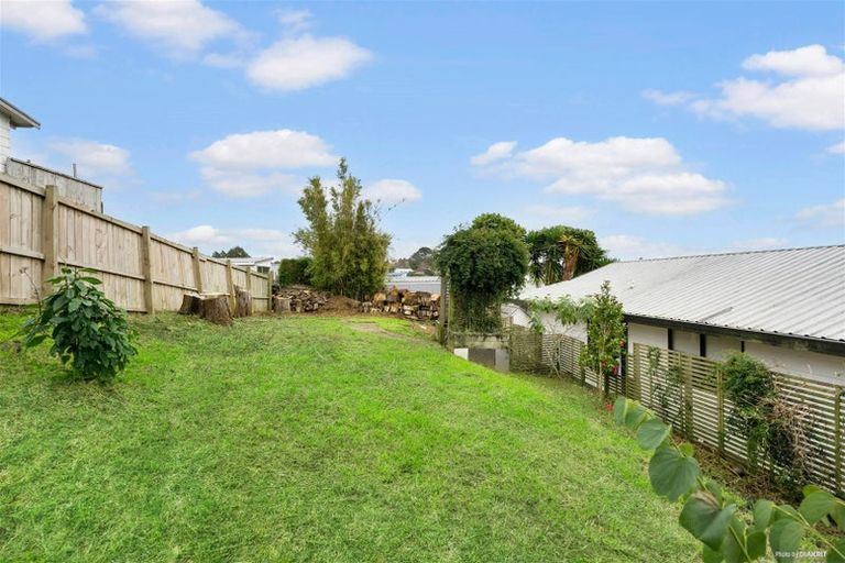 Photo of property in 46 Maywood Crescent, Glen Eden, Auckland, 0602