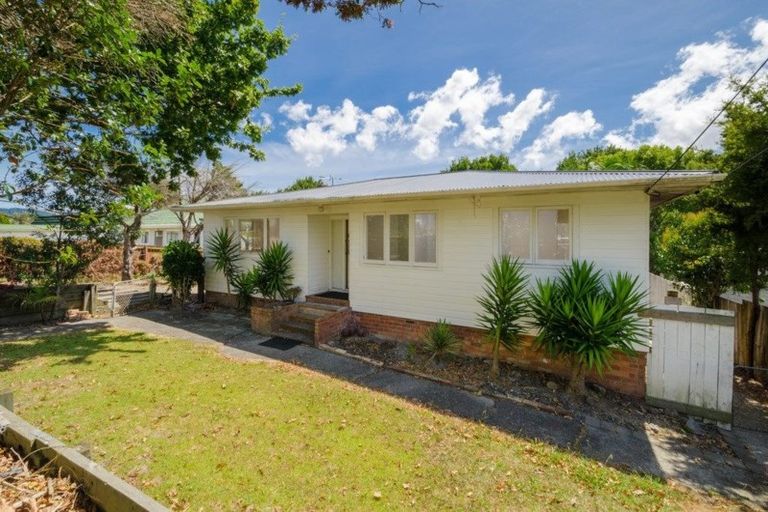 Photo of property in 19a Newington Road, Henderson, Auckland, 0612