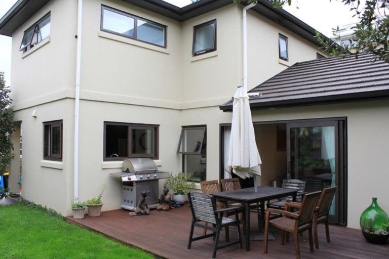 Photo of property in 12 Whitu Street, Khandallah, Wellington, 6035