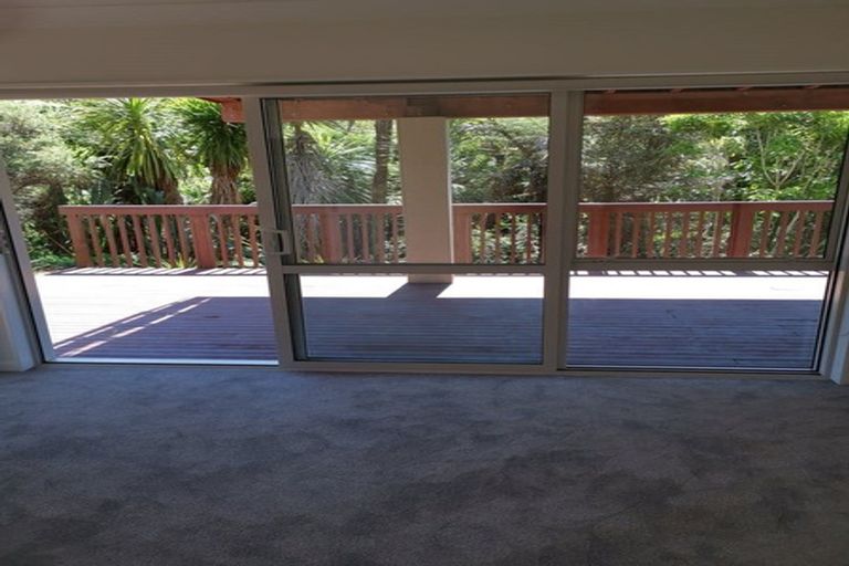 Photo of property in 16 Para Close, Fairview Heights, Auckland, 0632