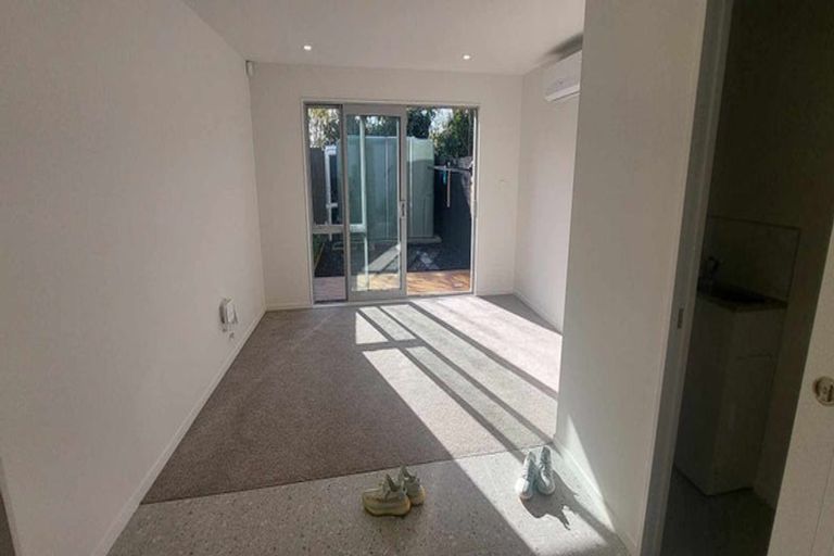Photo of property in 9/24 Mili Way, Ranui, Auckland, 0612
