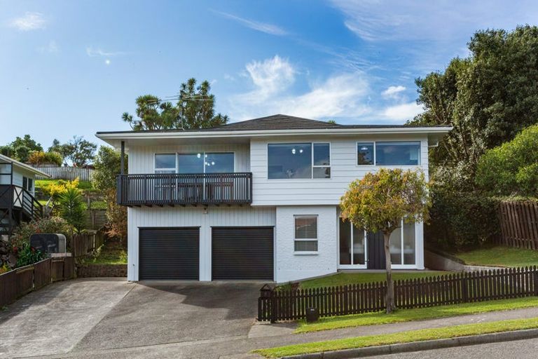 Photo of property in 5 Romesdale Road, Papakowhai, Porirua, 5024